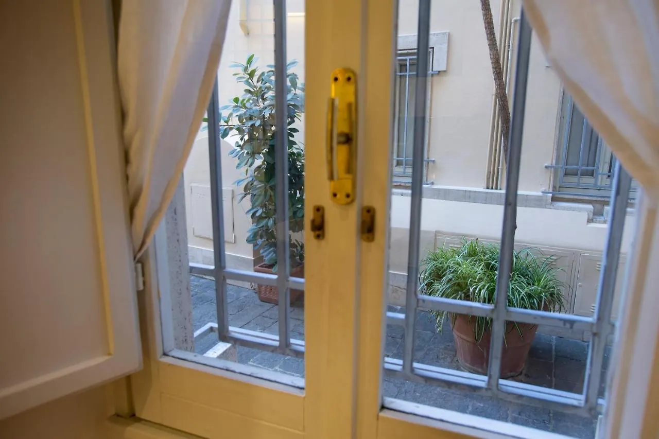 Holiday home 34 Forum Apartment Rome